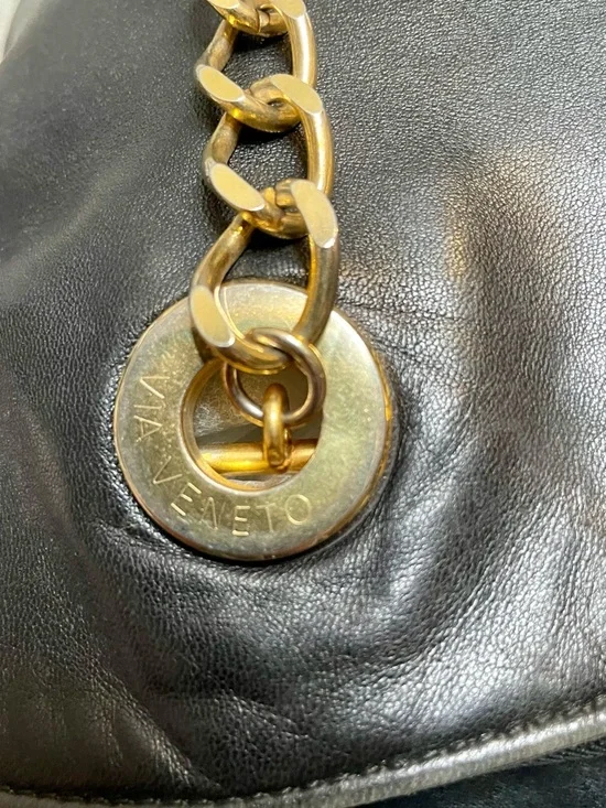 Via Veneto Vintage Black Leather Triple Compartment Tote Dual Gold Chain Handles - Picture 11 of 13